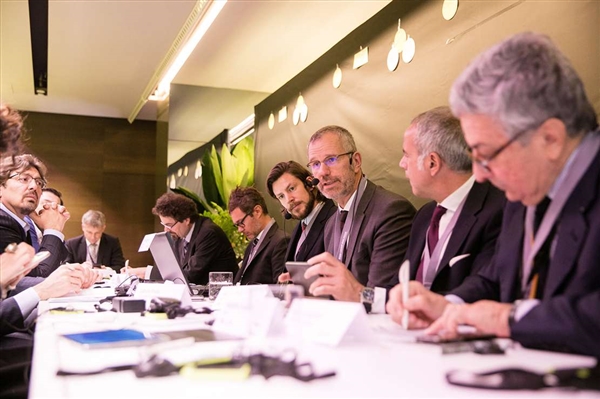 Smart Domotics al BMW Dialogue - Milano, 9 maggio Smart Domotics al BMW Dialogue - Milano, 9 maggio